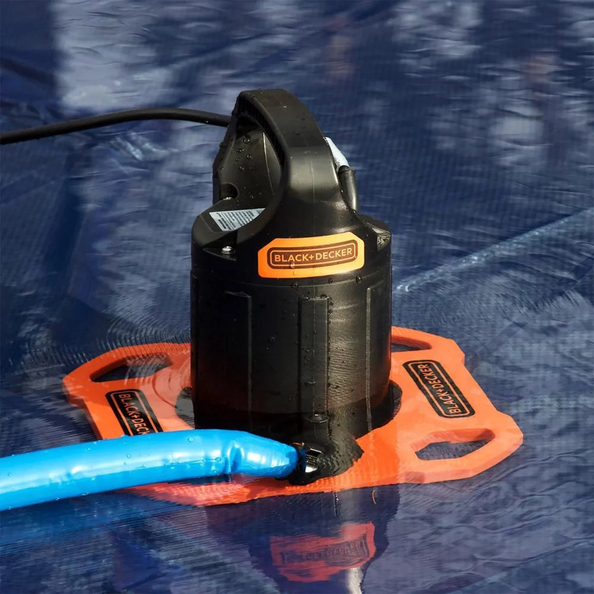 Black+Decker 1500 GPH Submersible Automatic Pool wrap Pump with Discharge Hose