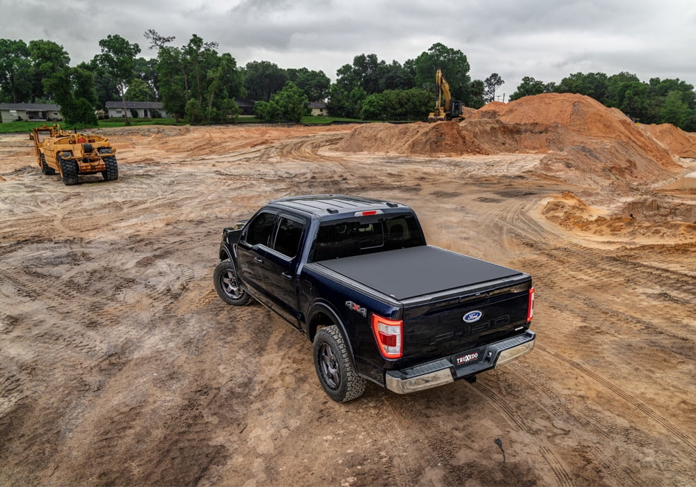 TruXedo Pro X15 Soft Roll Up Truck Bed Tonneau wrap | 1498301 | appropriate with 2015 - 2023  F-150 6' 7" Bed (78.9") , Black