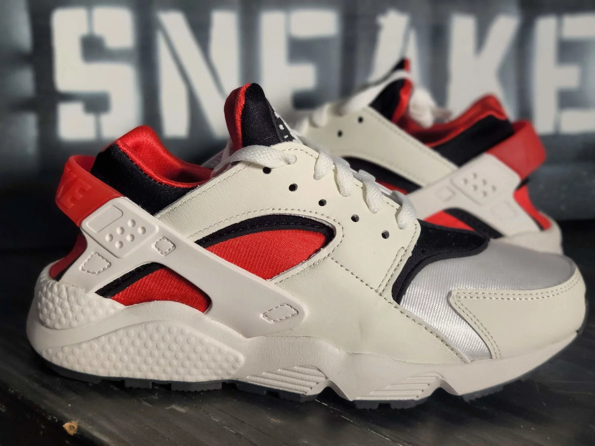 Air Huarache White/Red Running Shoes DH4439-103 Women 7.5
