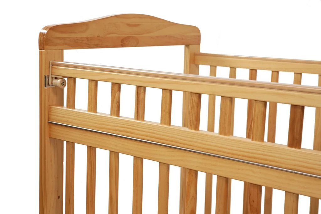 Baby Mini/Portable Non-folding Wooden Window Crib with Safety Gate. L.A
